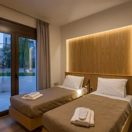 Wisdom - Elegant & Homely With Pool, Galatas 干尼亞